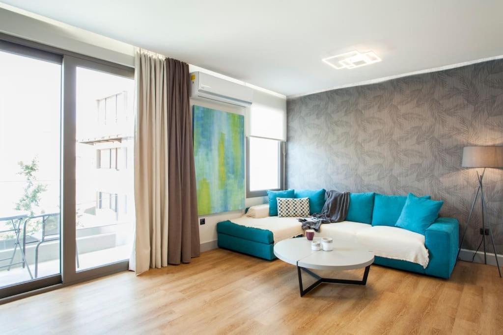 Minimal Loft Art With Sea View Over Heraklion Harbour Exterior photo